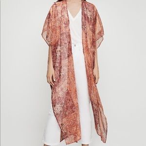 BCBGMAXAZRIA Abstract Magic Kimono in Red Multi